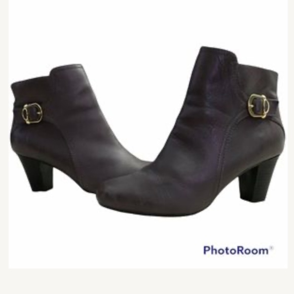 Clarks Dark Gray Leather Heeled Booties - Size 12 - Picture 1 of 1